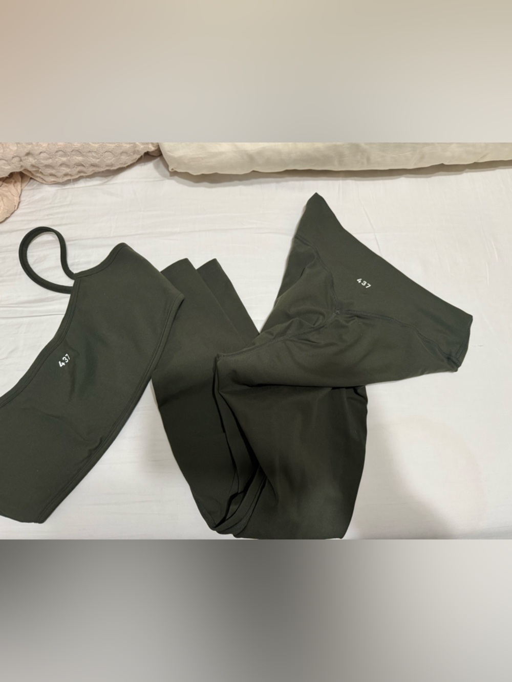 Manana x 437 Micro bra & Essential Leggings Set - Picture 5 of 5